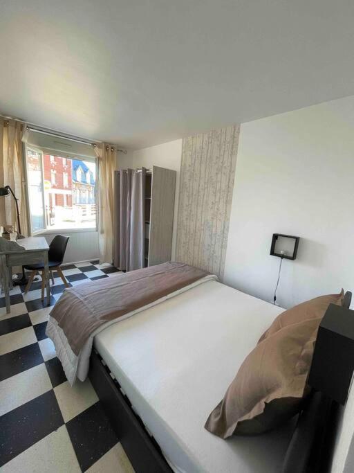 Au Parisien Apartman Ault Kültér fotó