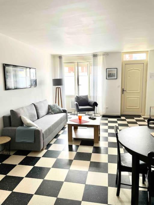 Au Parisien Apartman Ault Kültér fotó
